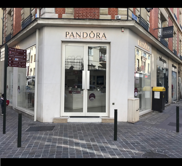 GA COMMERCES | Pandora | Rue au pain - Saint Germain en Laye
